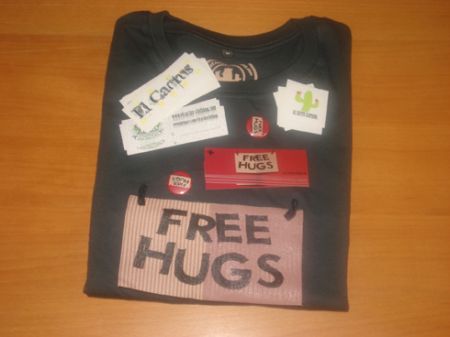 tshirt-el-cactus-free-hugs